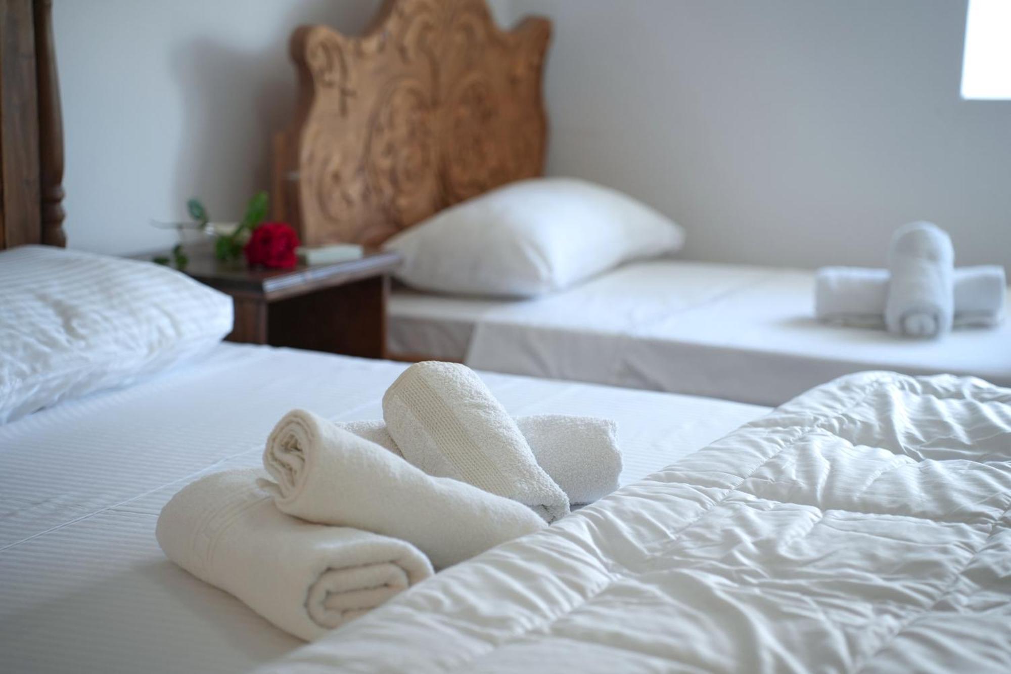 Guri Guesthouse Gjirokastër Eksteriør billede