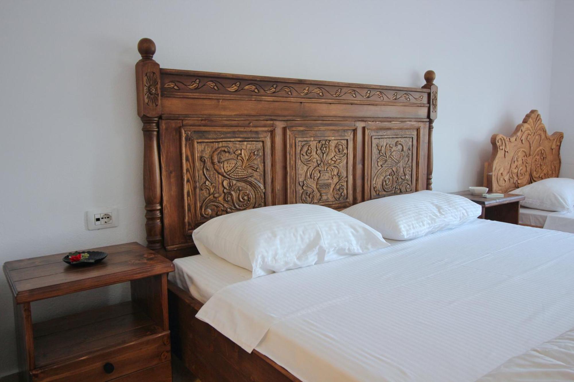 Guri Guesthouse Gjirokastër Eksteriør billede