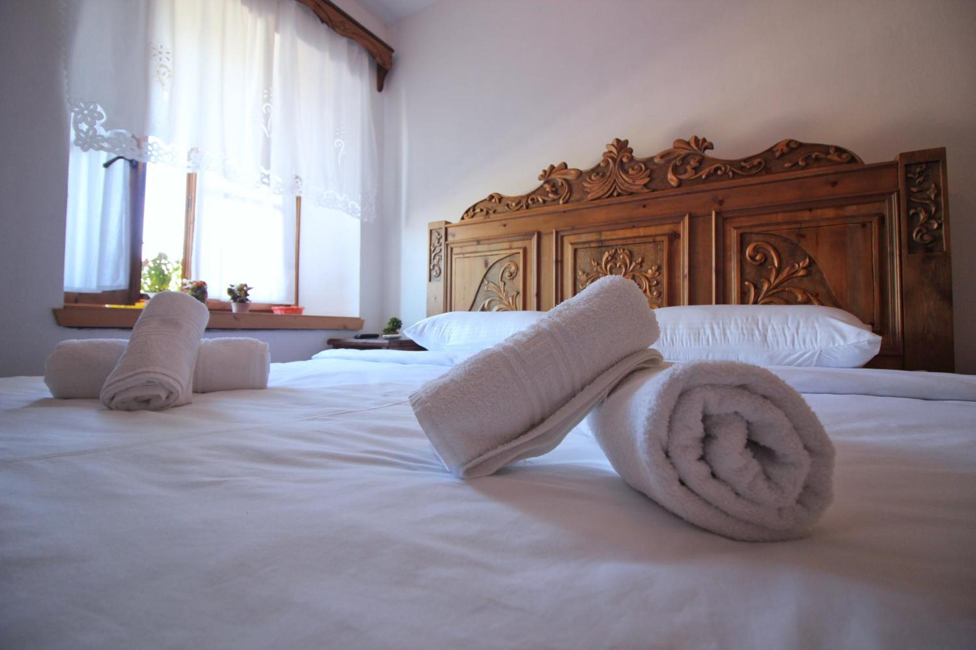Guri Guesthouse Gjirokastër Eksteriør billede