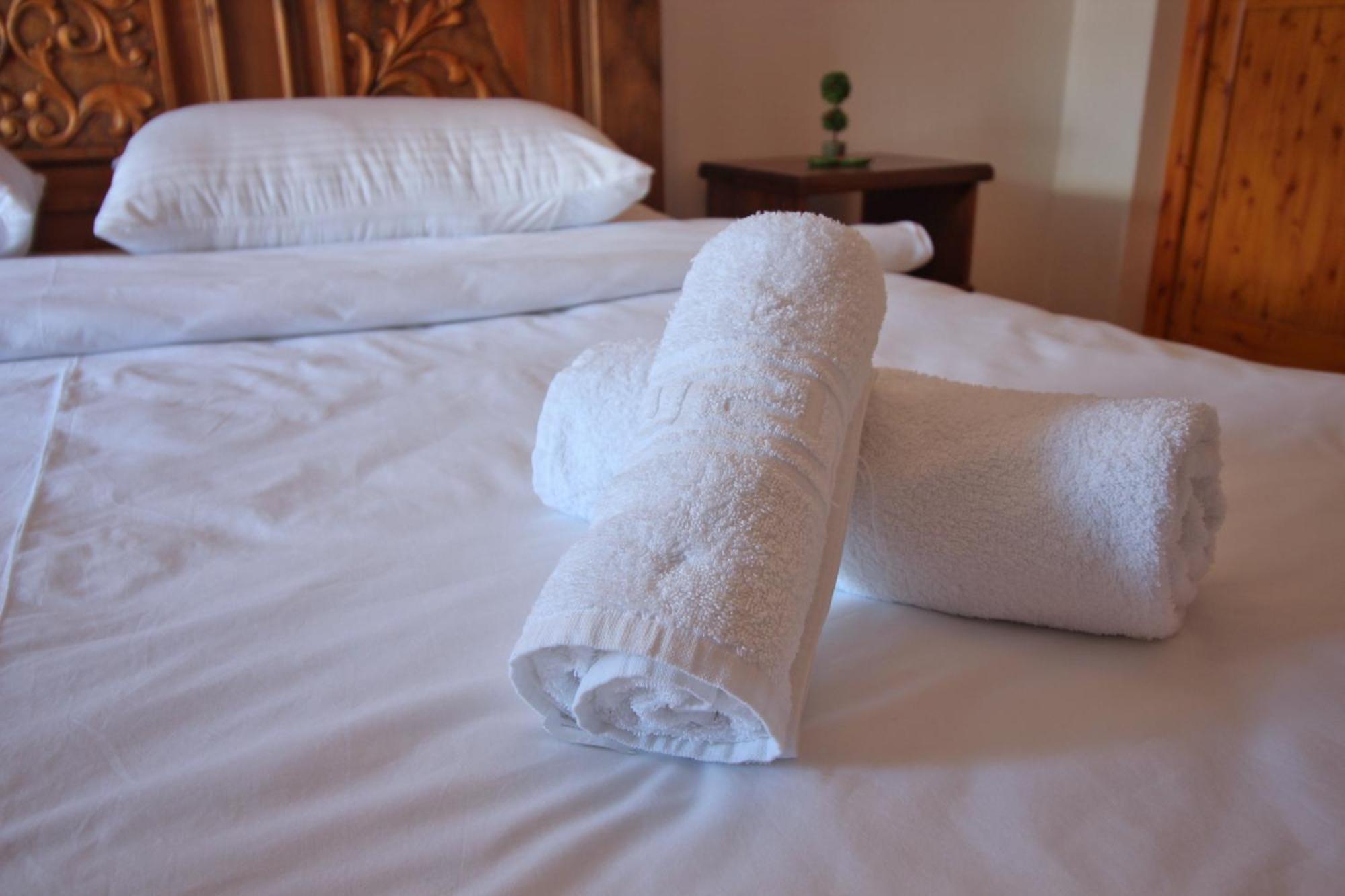 Guri Guesthouse Gjirokastër Eksteriør billede